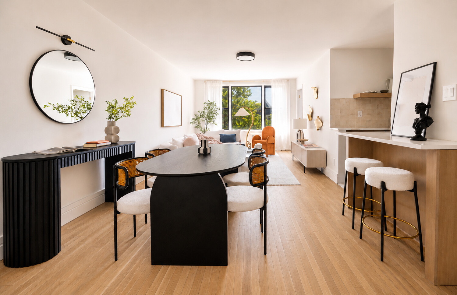 415 BEVERLEY Road 3C
