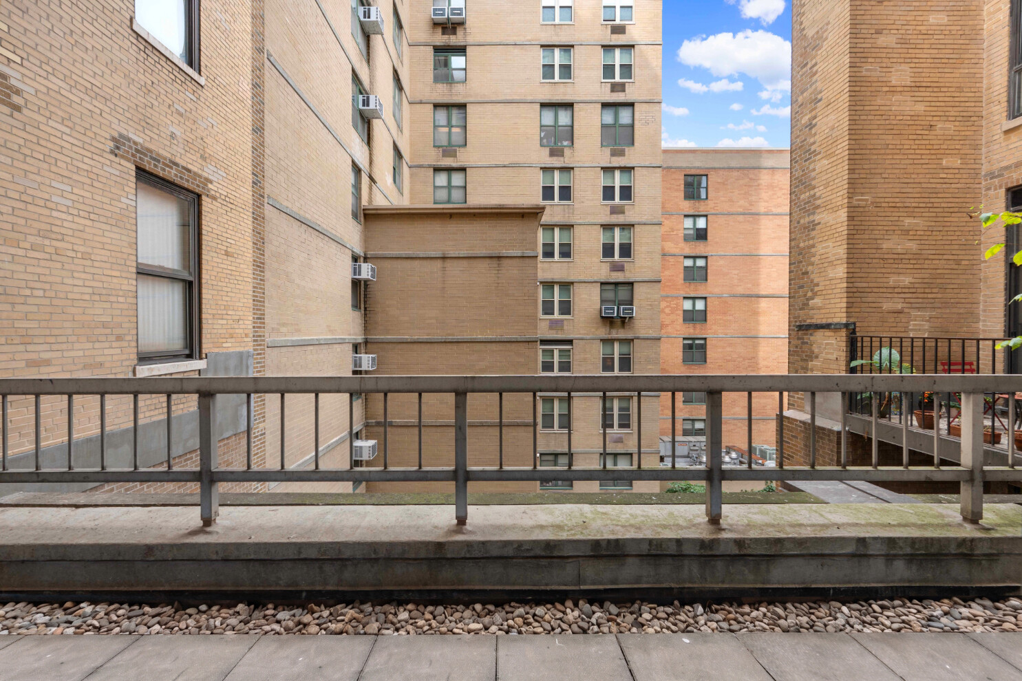 1255 5TH Avenue 4E
