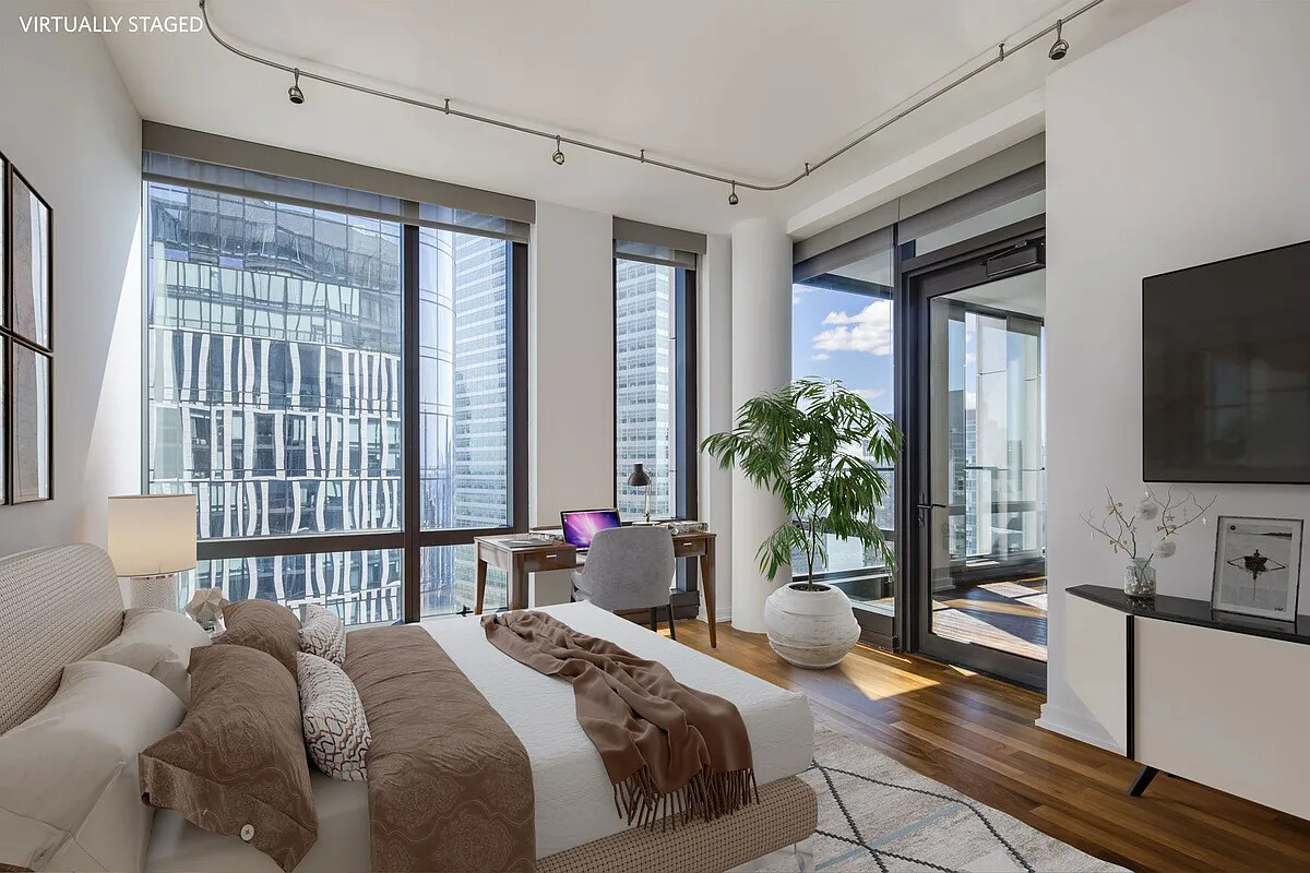 101 WARREN Street 3040