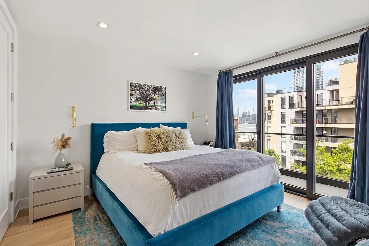 53 GRAND Street 3