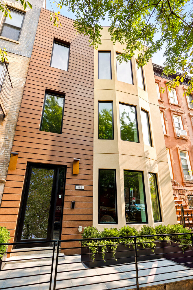 482 HANCOCK Street 2