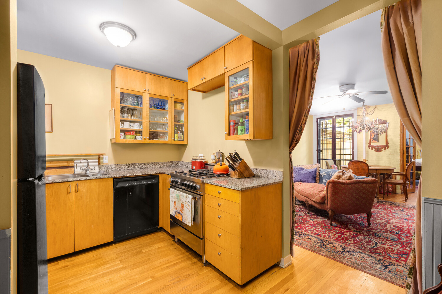 306 W 90TH Street 1