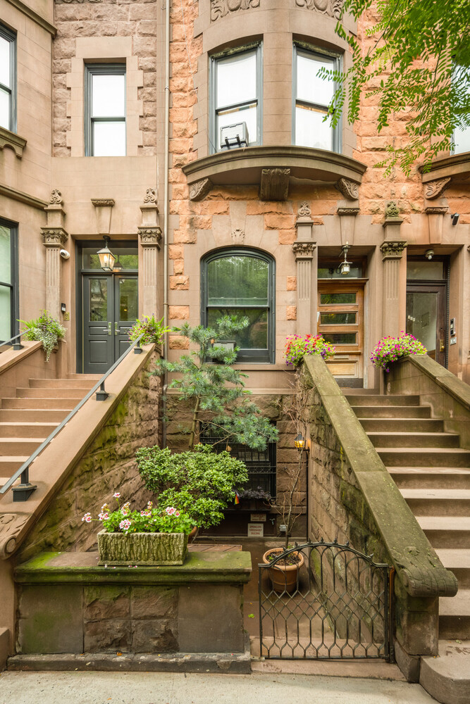306 W 90TH Street 1