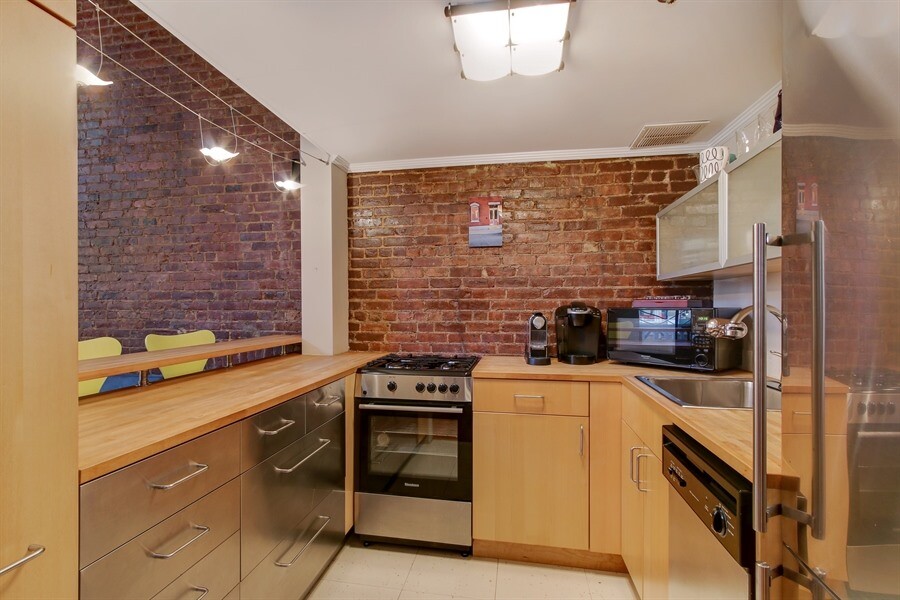 77 BLEECKER Street 331