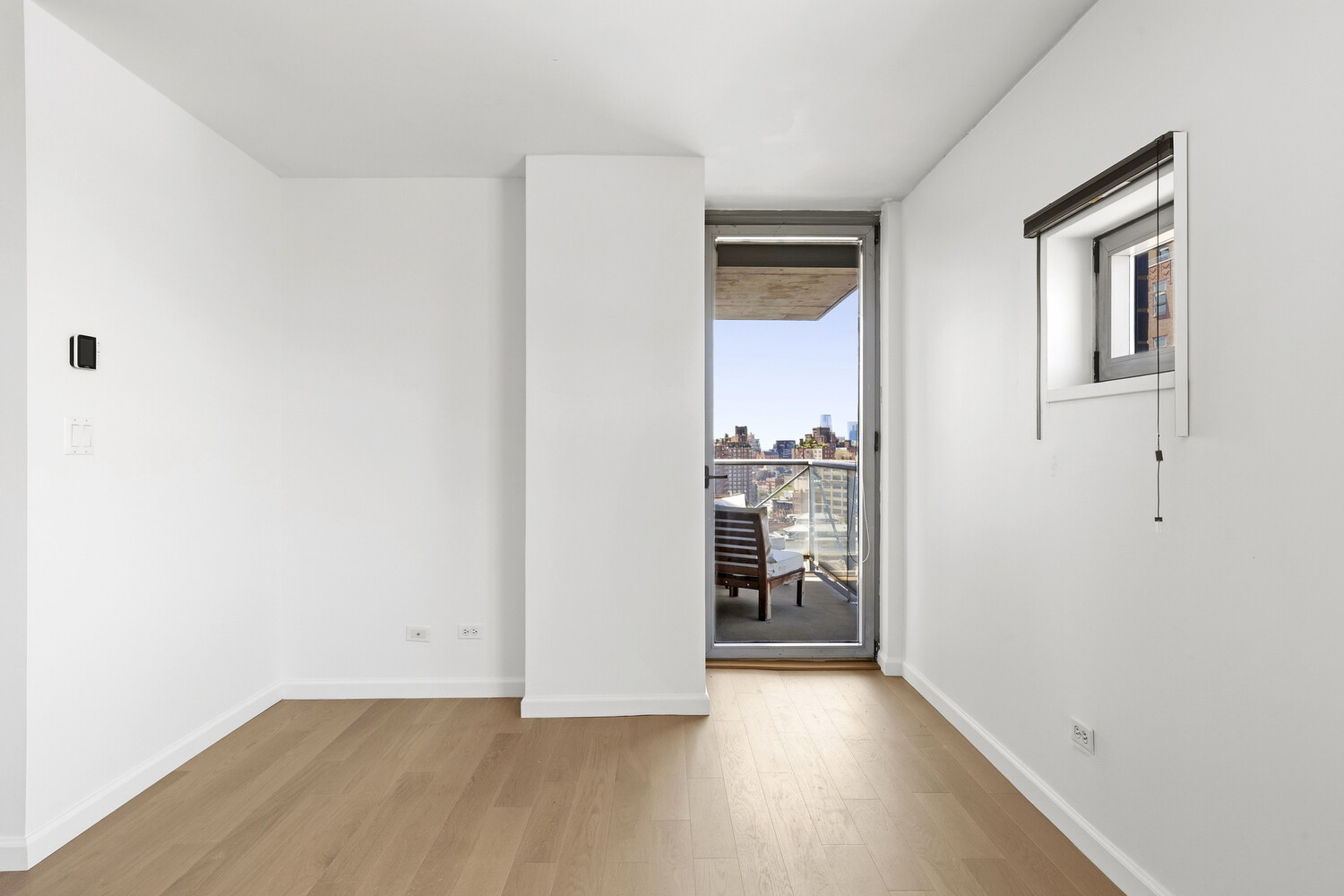 270 W 17TH Street 17G