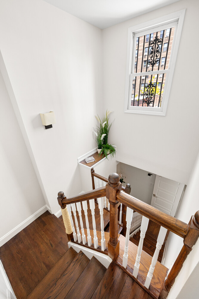 28 W 96TH Street 9