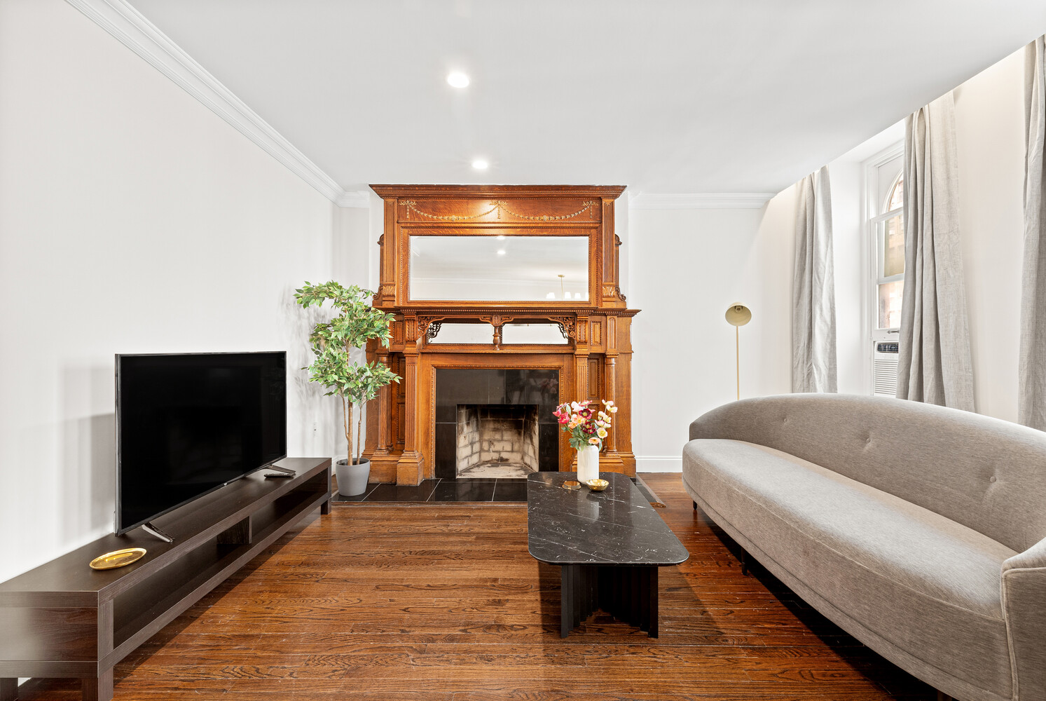 28 W 96TH Street 9