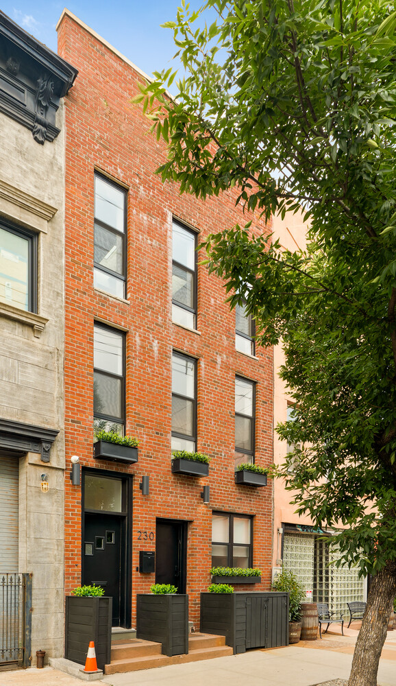 230 VAN BRUNT Street