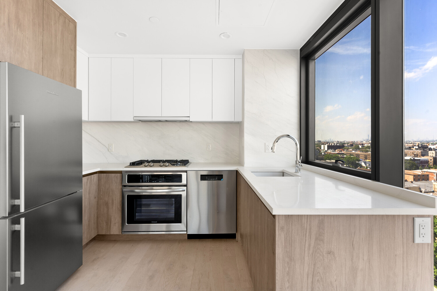 2286 CROPSEY Avenue 10B