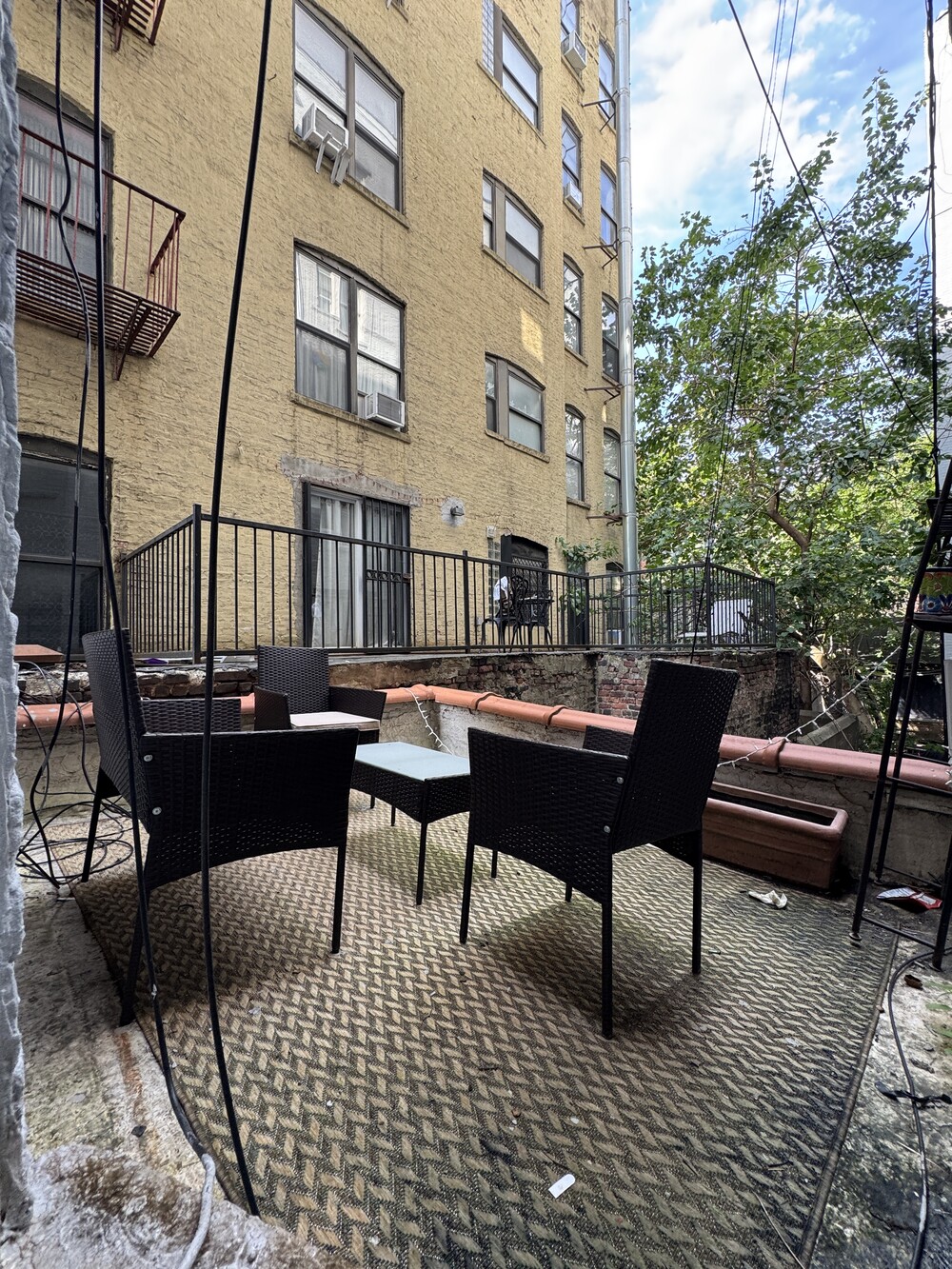 264 E 2ND Street 6