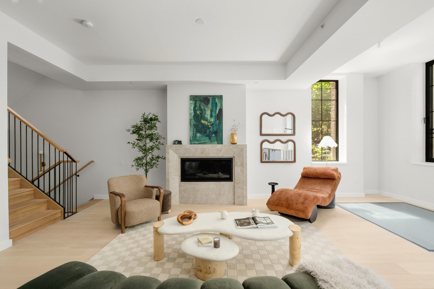 383 10TH Street