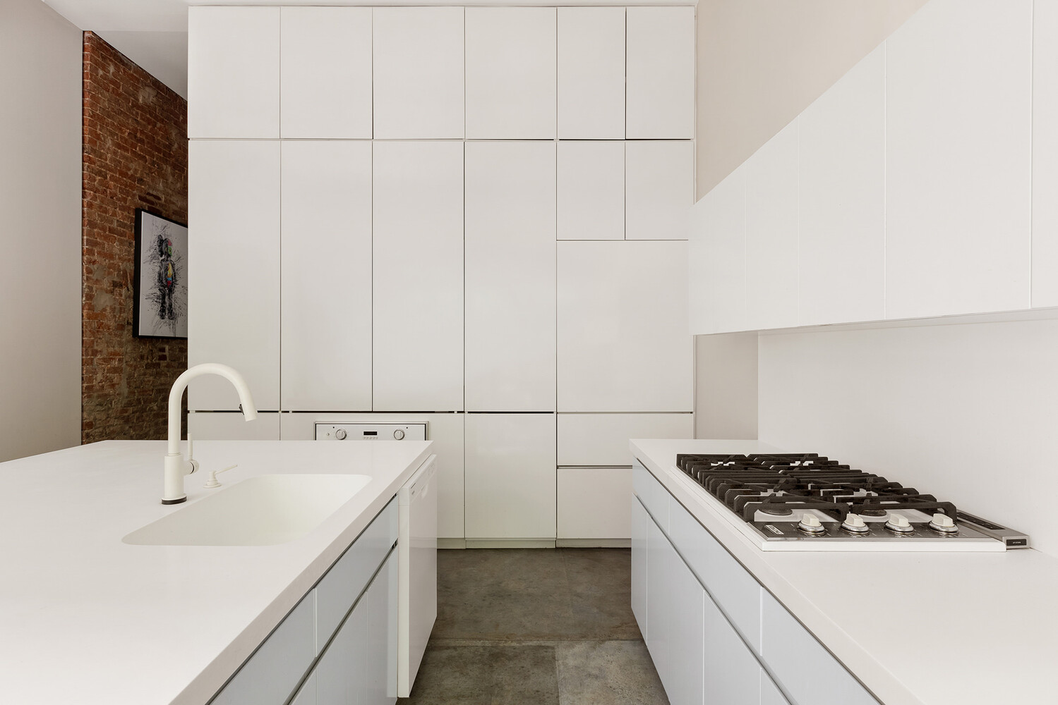 224 E 14TH Street 1