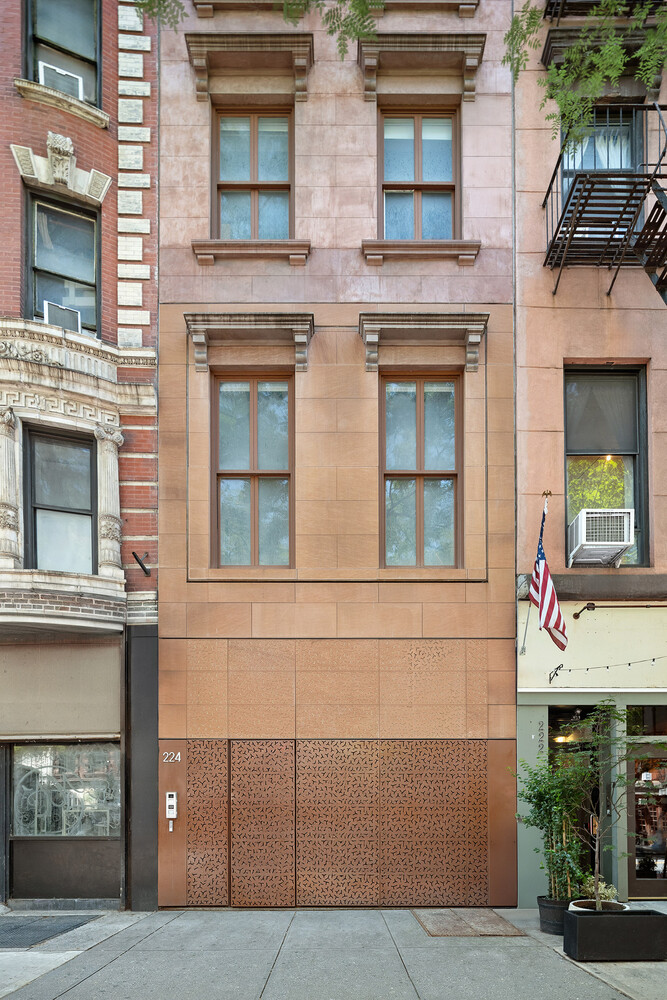 224 E 14TH Street 1