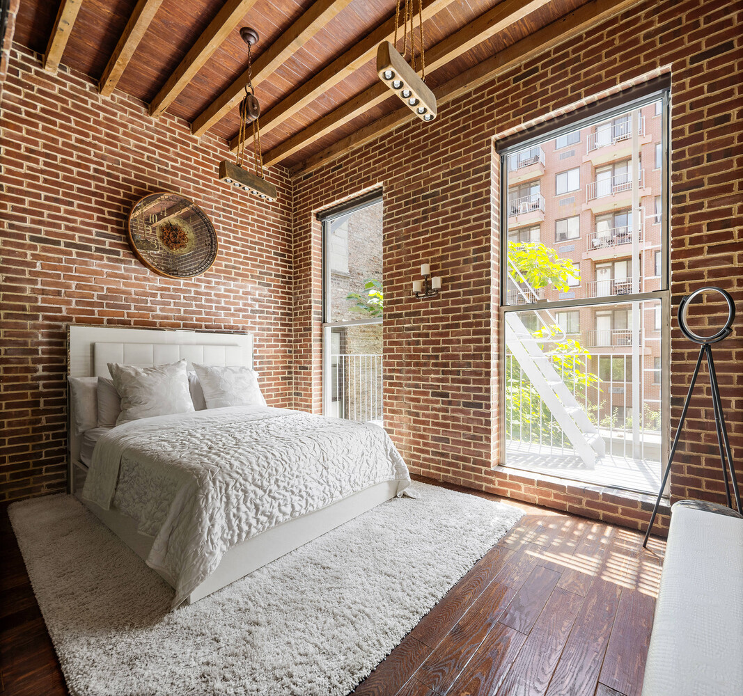 224 E 14TH Street 1