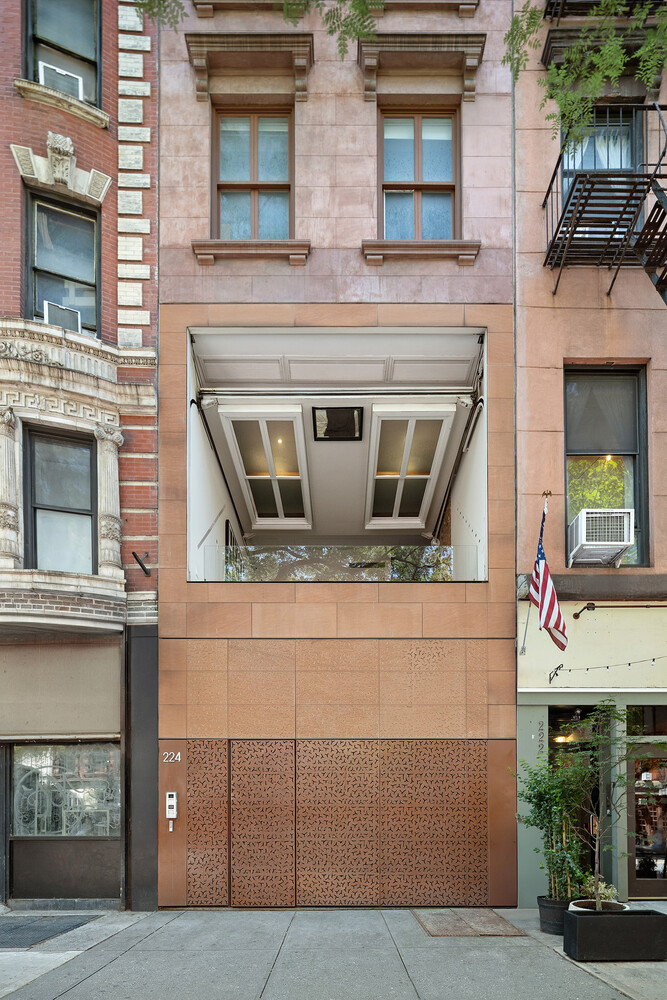 224 E 14TH Street 1