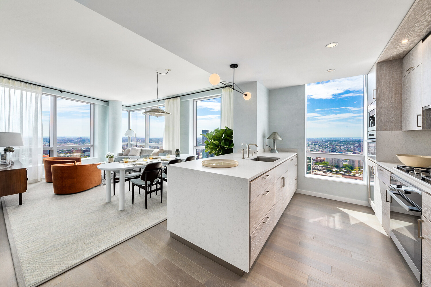 1 CITY Point 41E