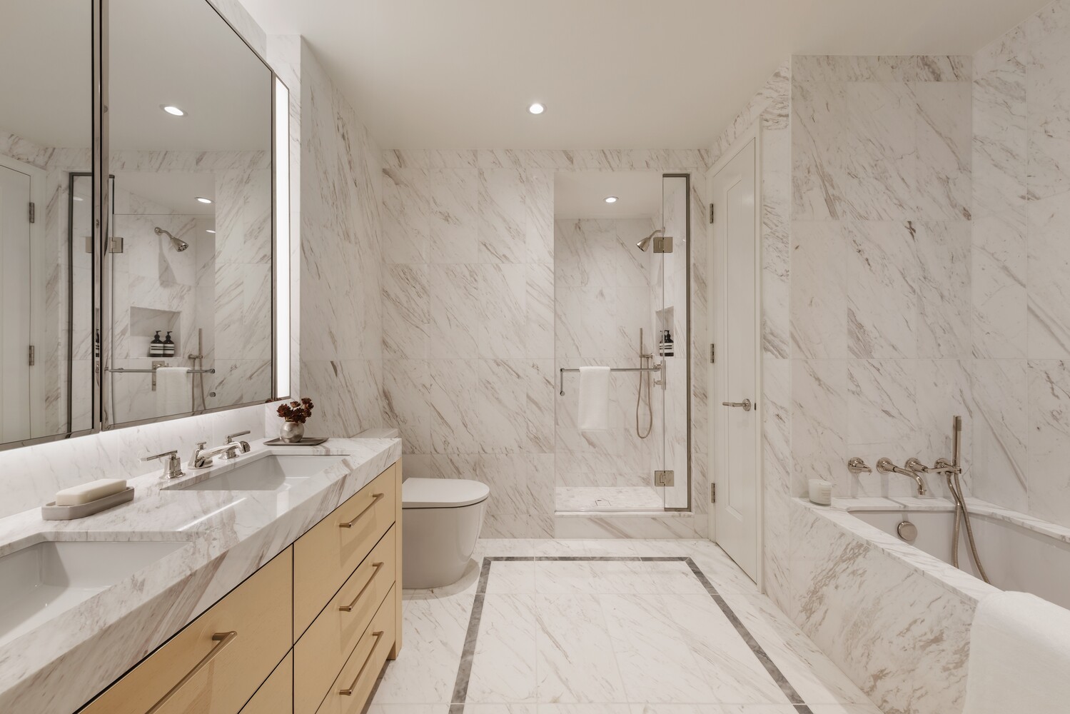 400 E 84TH Street 30B
