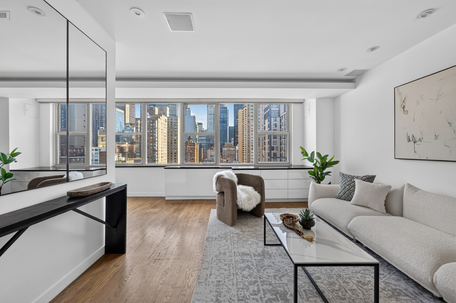 155 E 34TH Street 20K