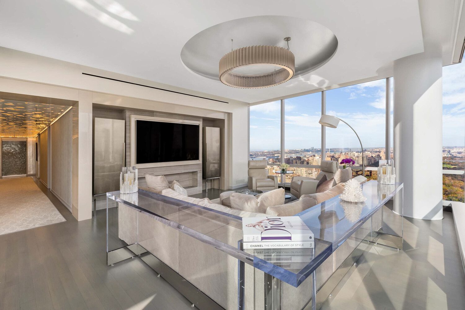157 W 57TH Street 53B
