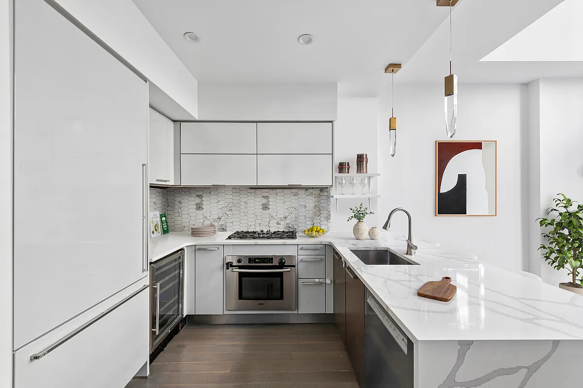 34 N 7TH Street TH3