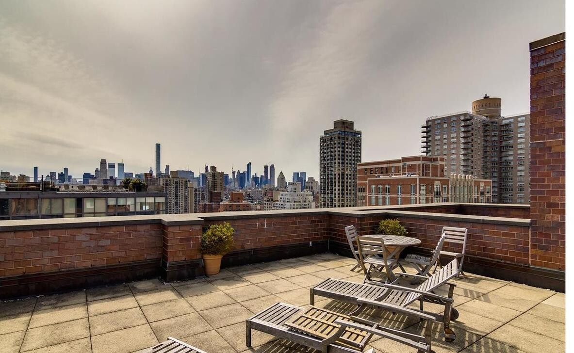 233 E 86TH Street 15B