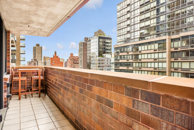 233 E 86TH Street 15B