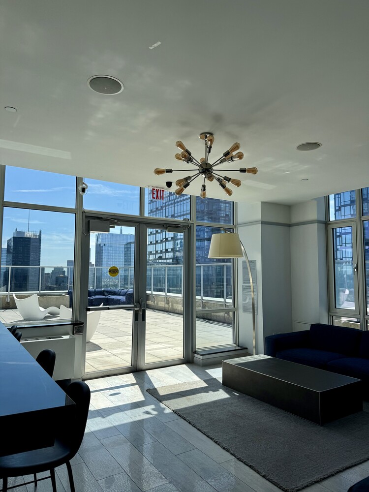 635 W 42ND Street 14D
