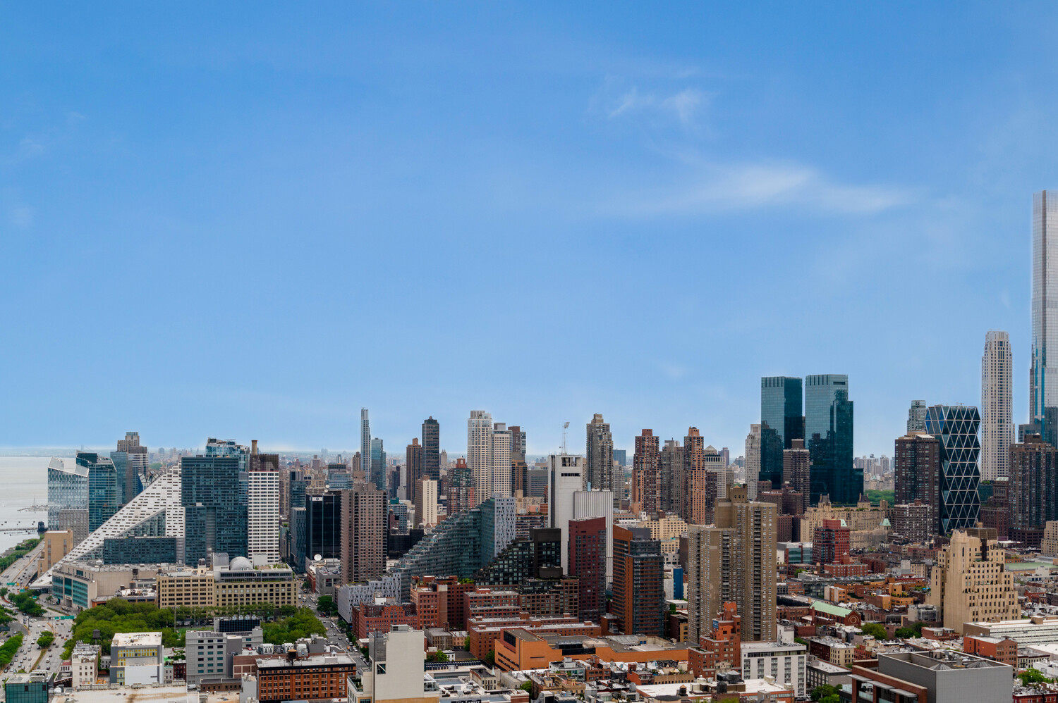 635 W 42ND Street 14D