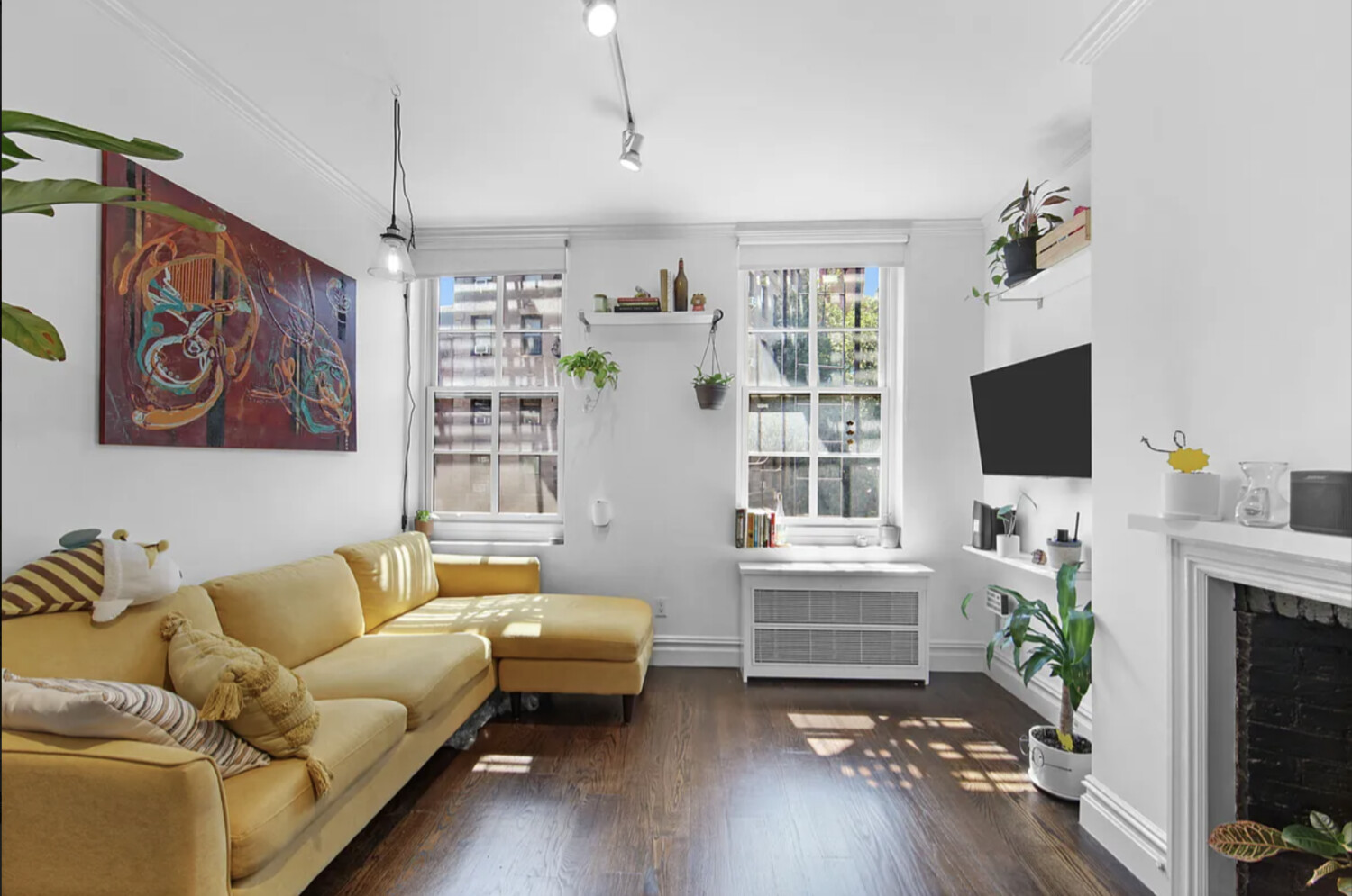 102 GREENWICH Avenue 7