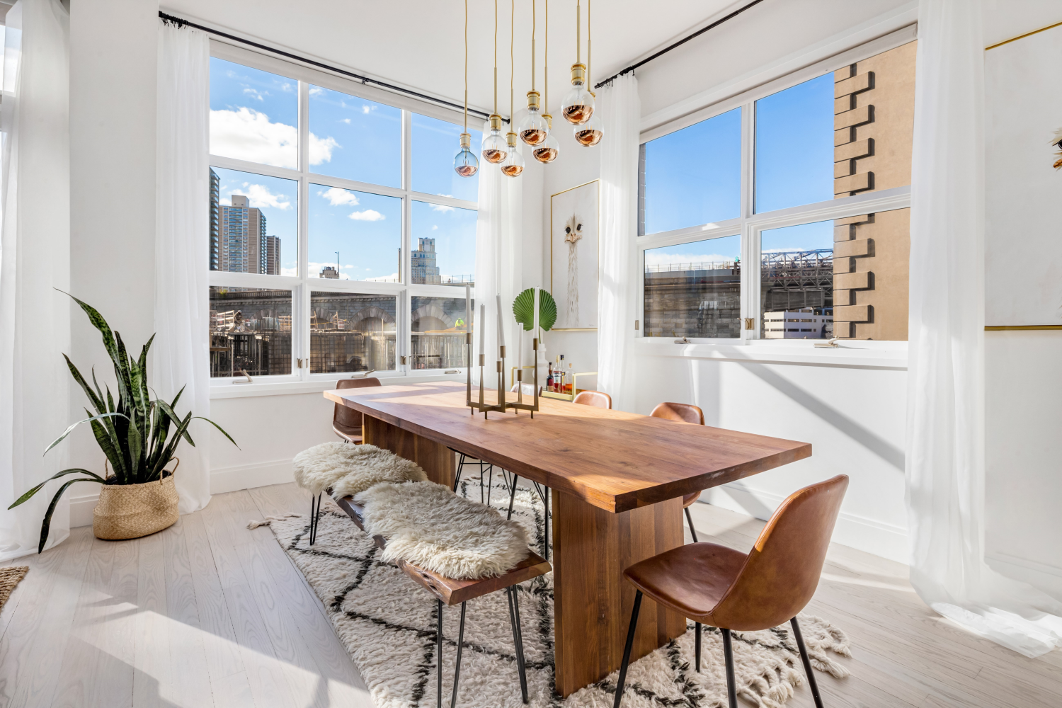42 MAIN Street 5AB