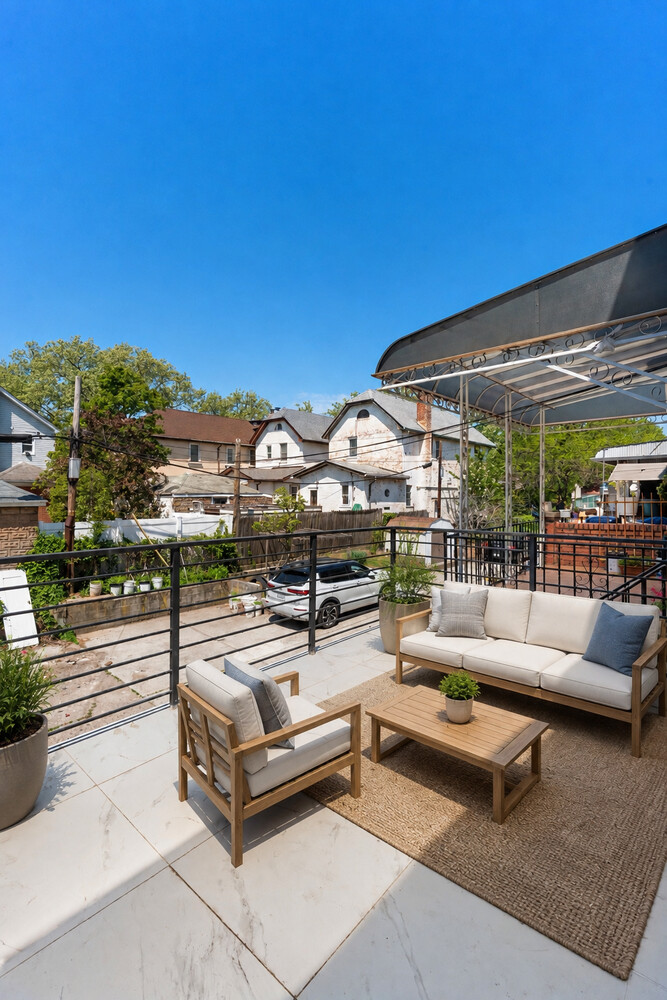3068 NOSTRAND Avenue