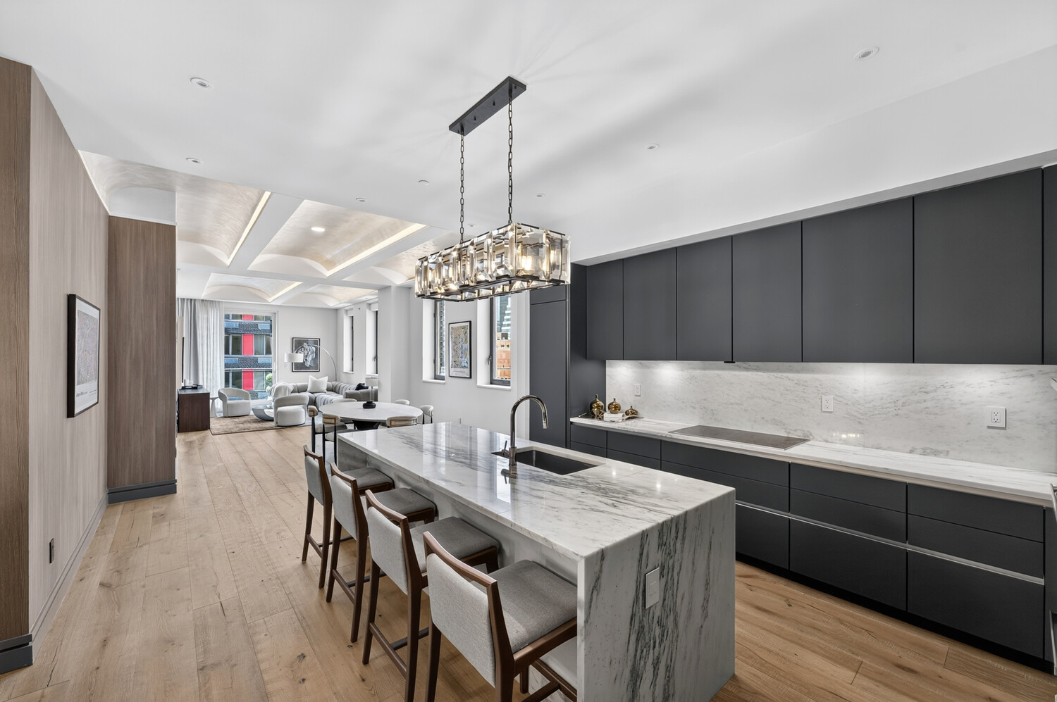 305 E 61ST Street 702