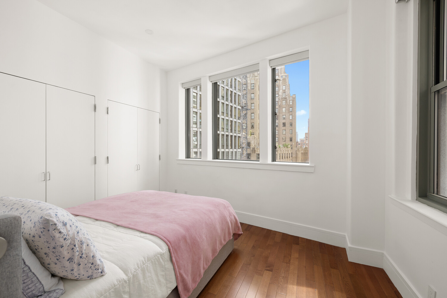 120 GREENWICH Street 8H