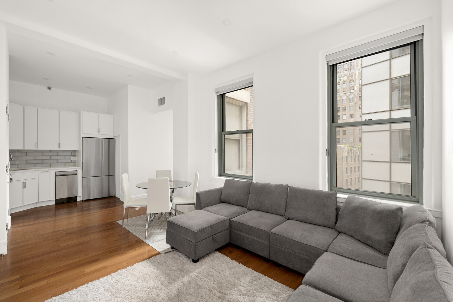 120 GREENWICH Street 8H