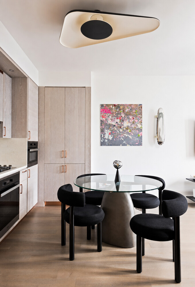 1 CITY Point 16D