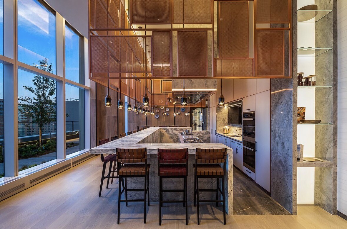1 CITY Point 16D