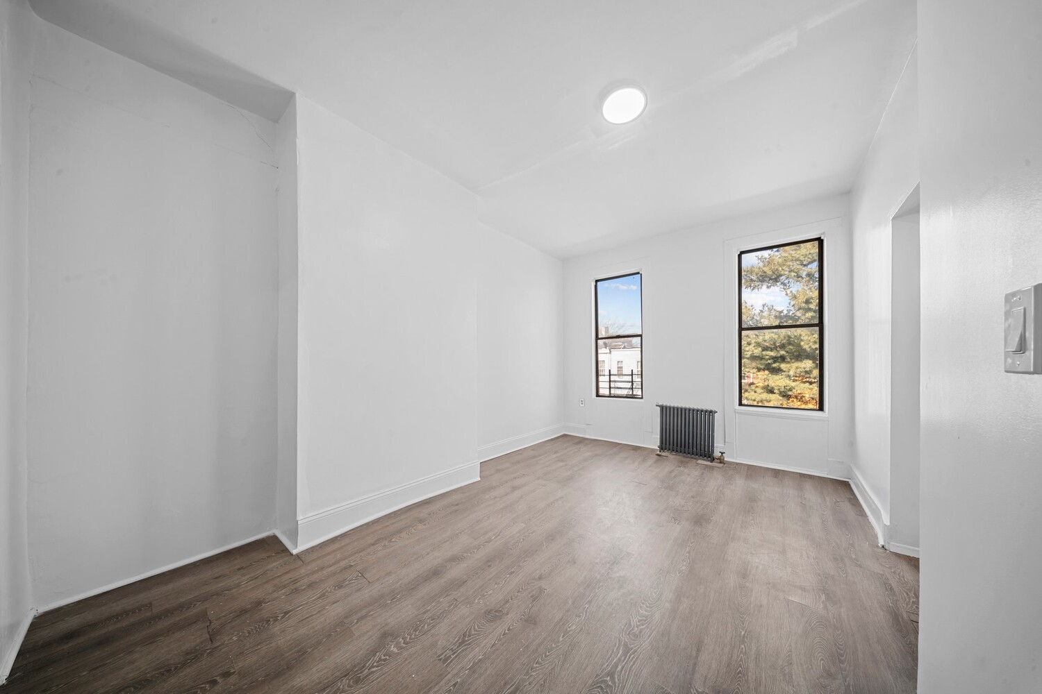 1207 HANCOCK Street