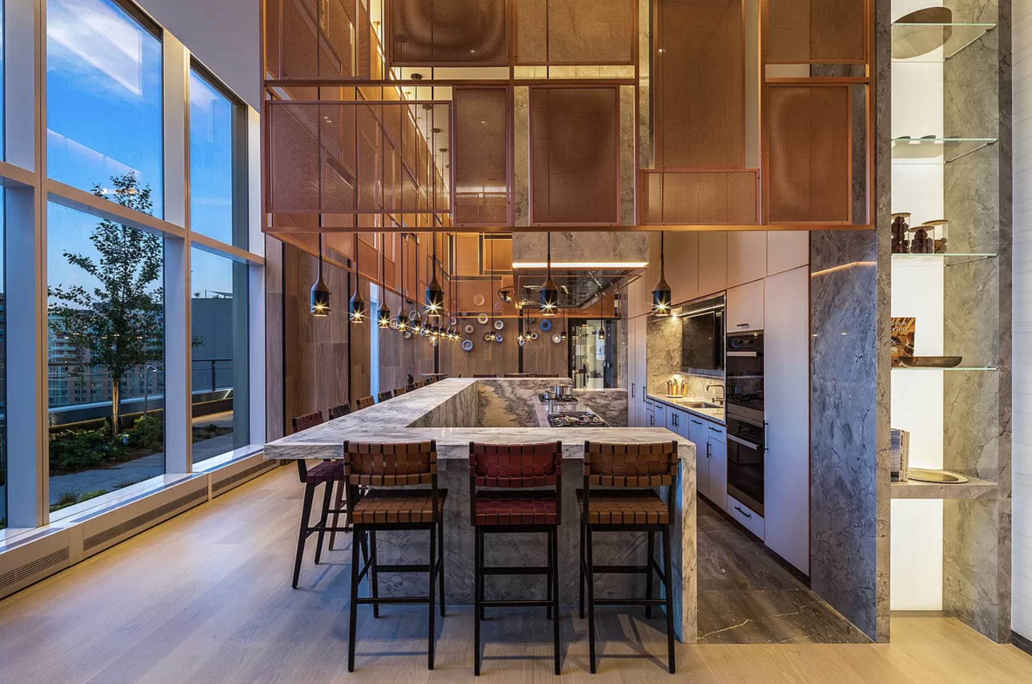1 City Point 45J
