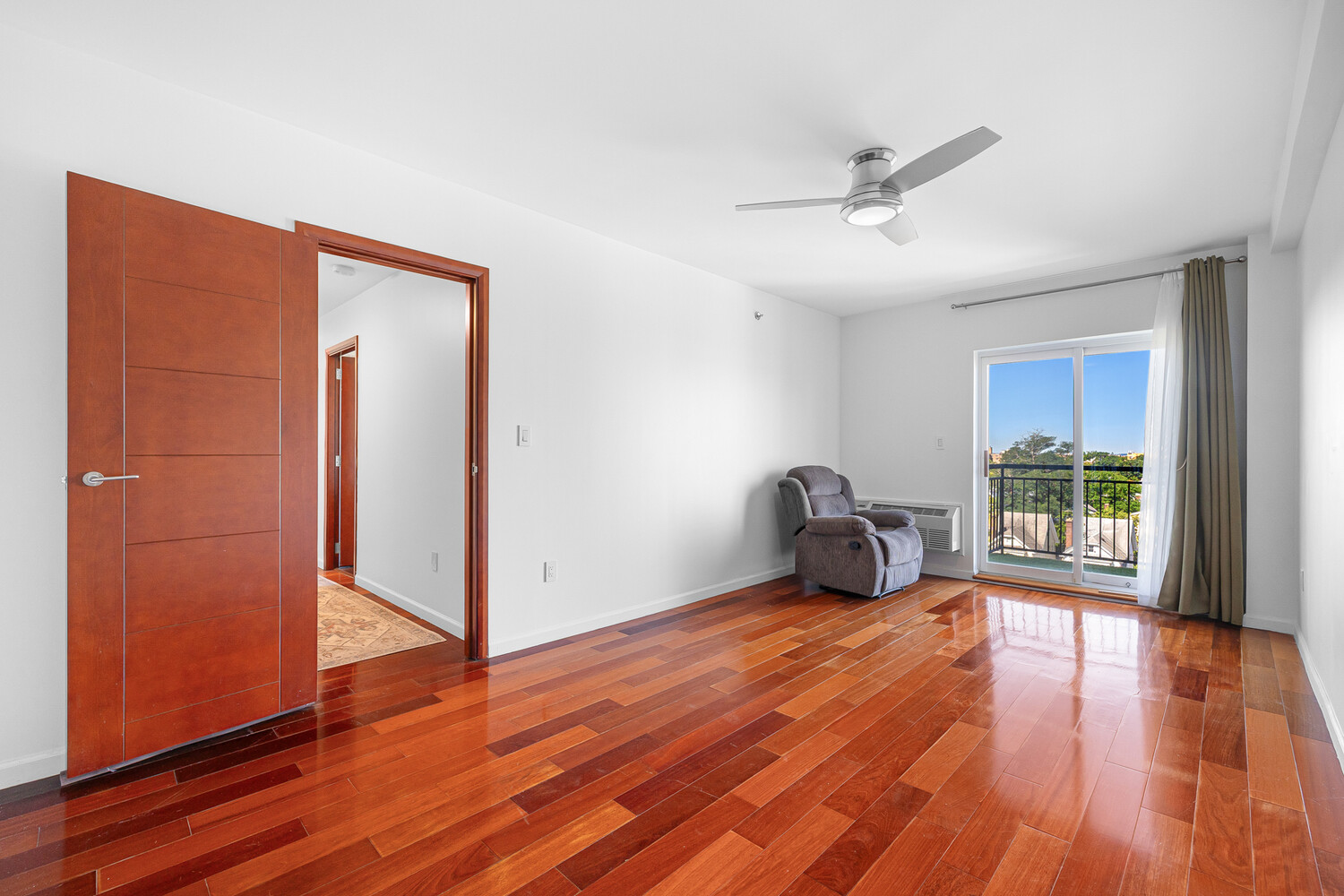 1916 OCEAN Avenue PH12