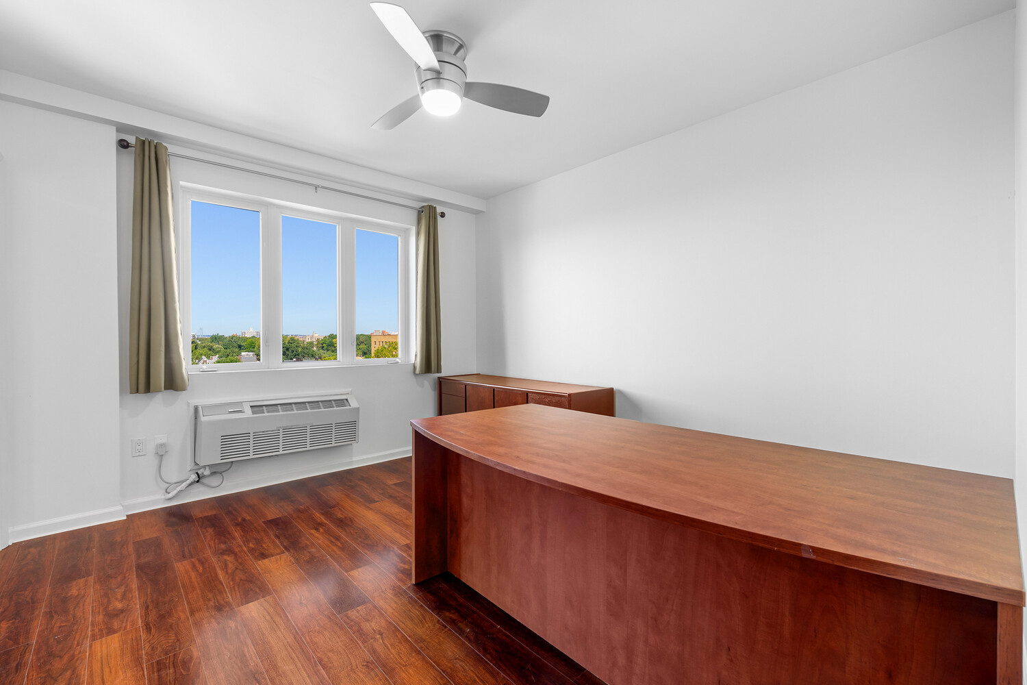 1916 OCEAN Avenue PH12