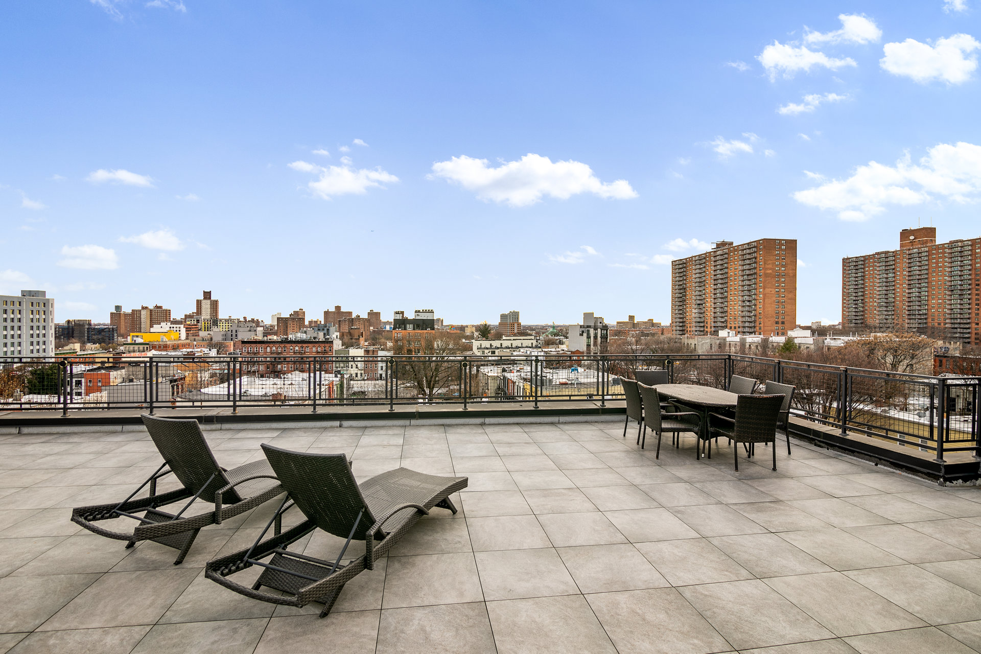 1325 HERKIMER Street 302