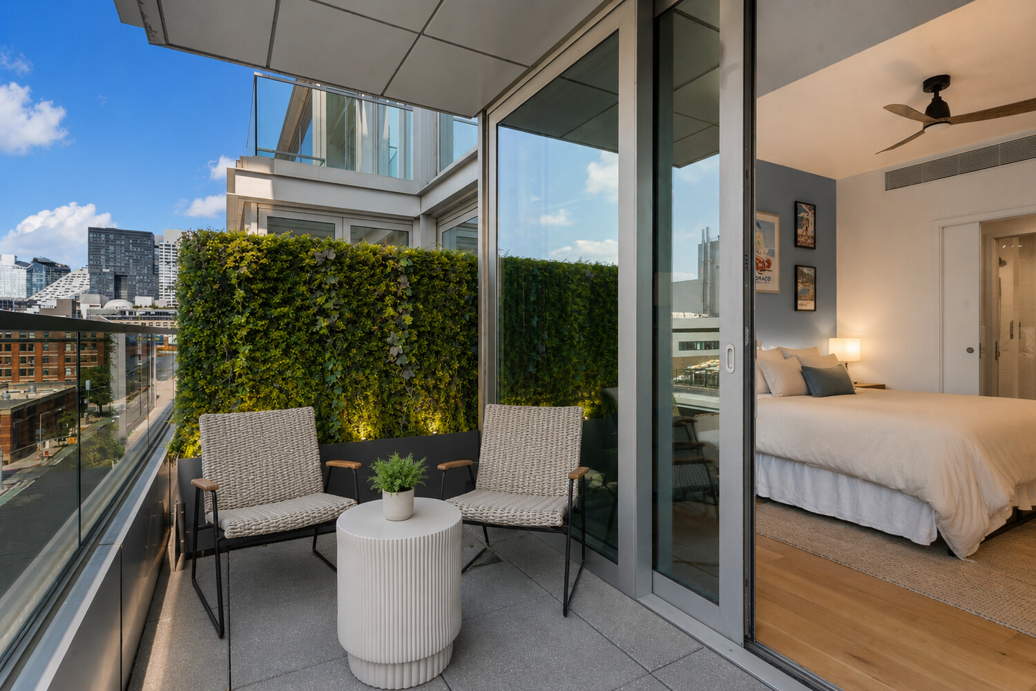 547 W 47TH Street 811