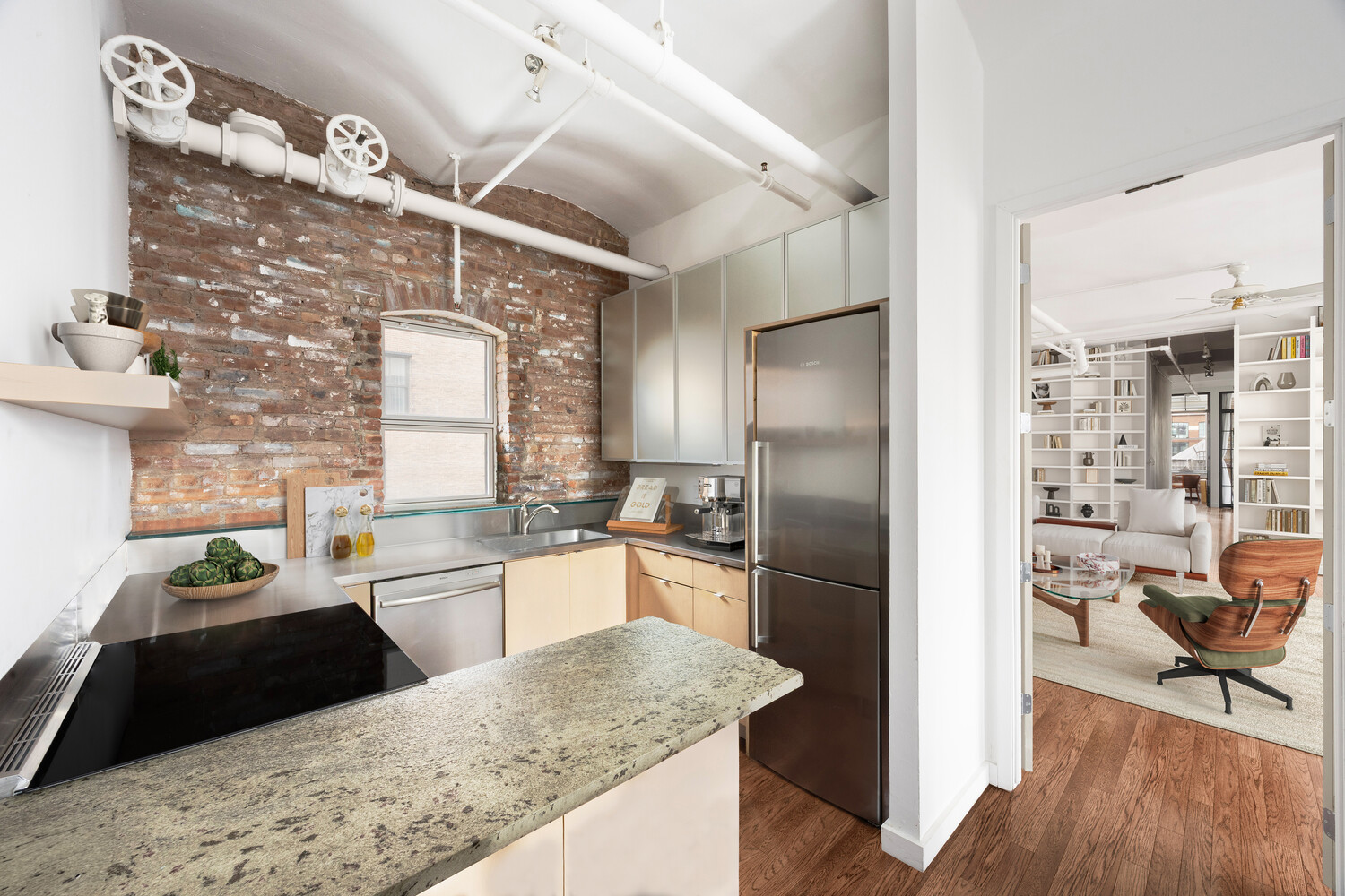 543 BROADWAY PH