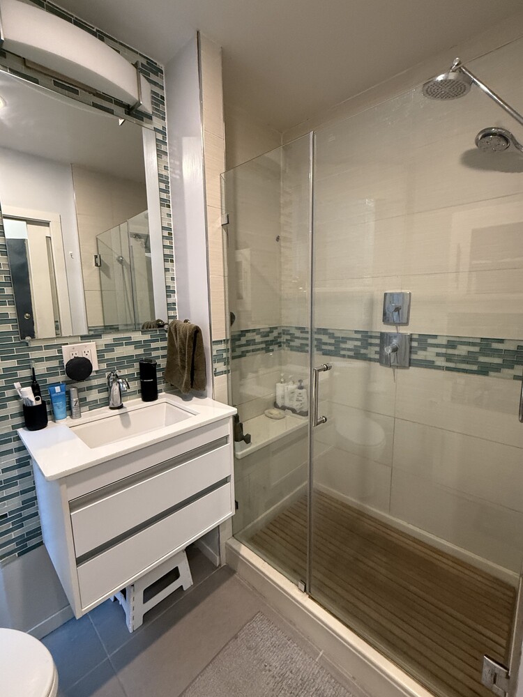 438 W 49TH Street 2B