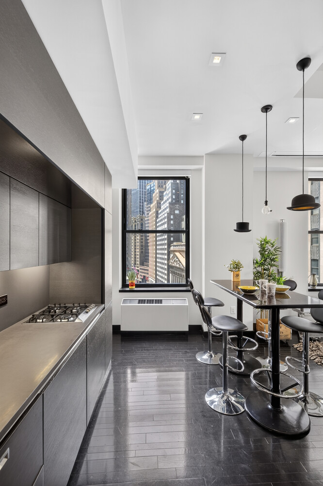 20 PINE Street 907/908