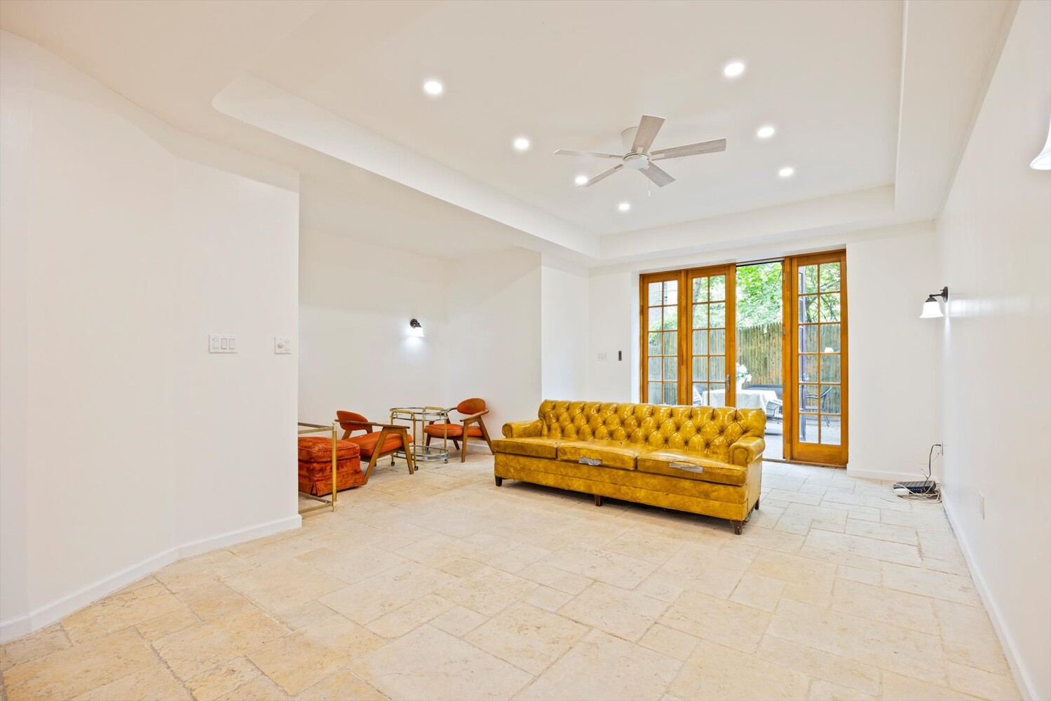329 CONVENT Avenue