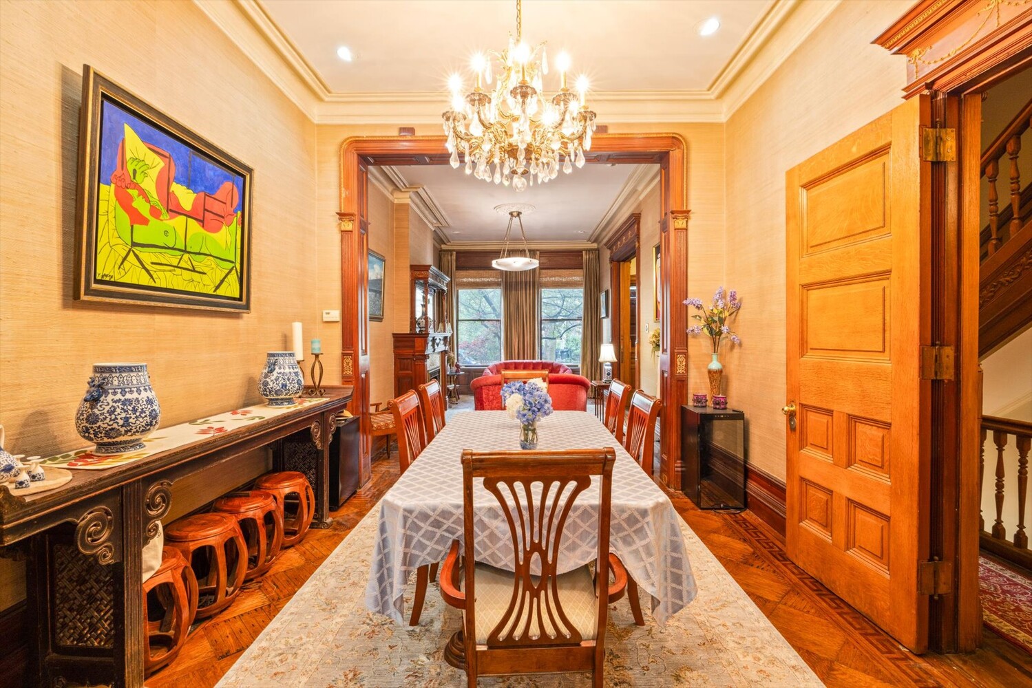 329 CONVENT Avenue