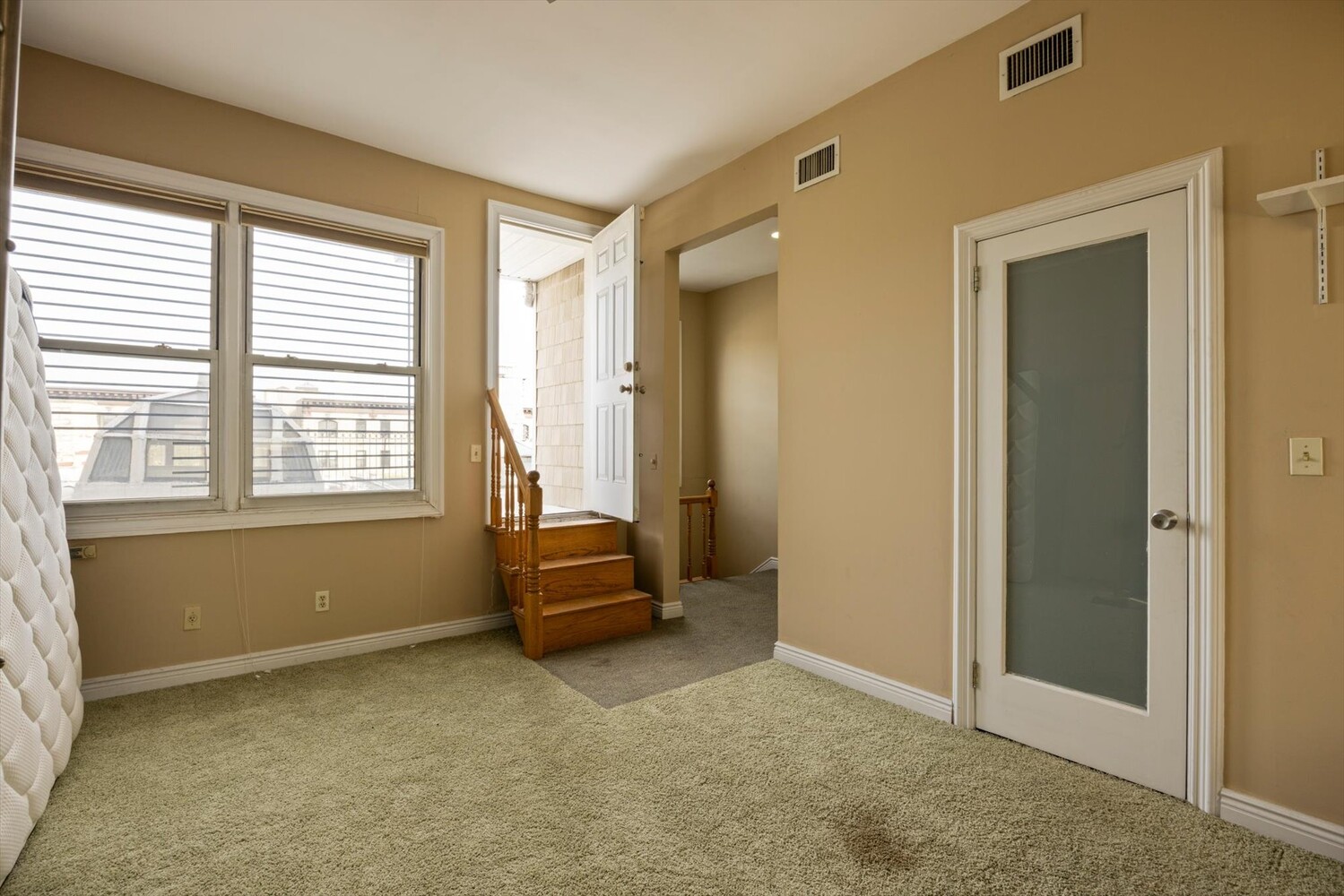 329 CONVENT Avenue