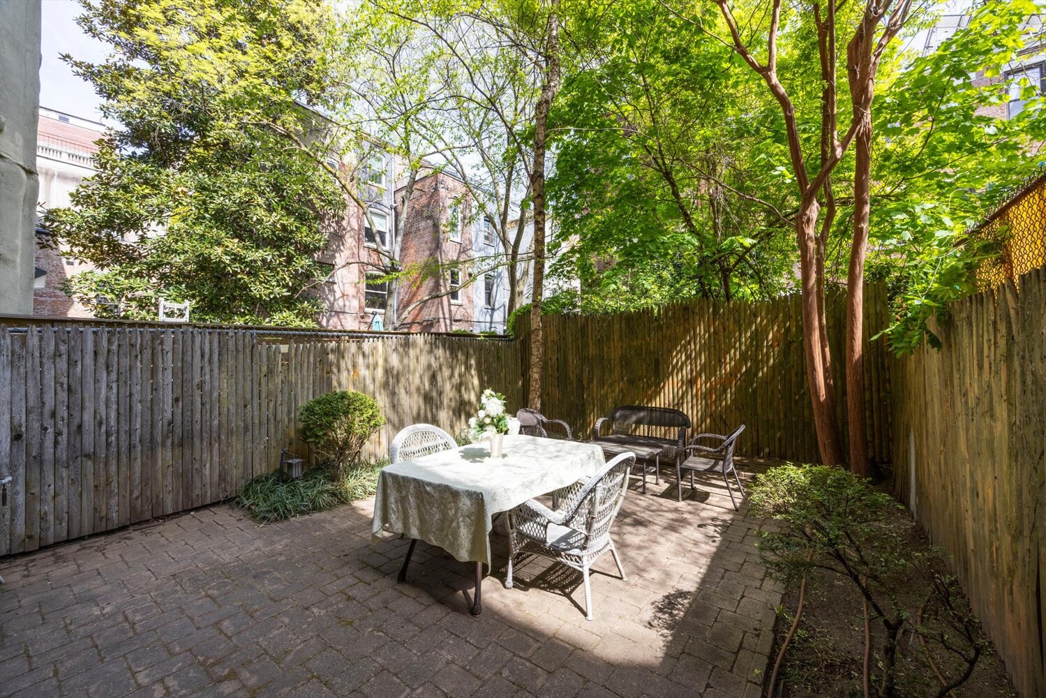 329 CONVENT Avenue