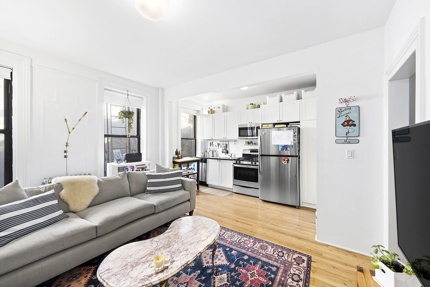 605 VANDERBILT Avenue 2